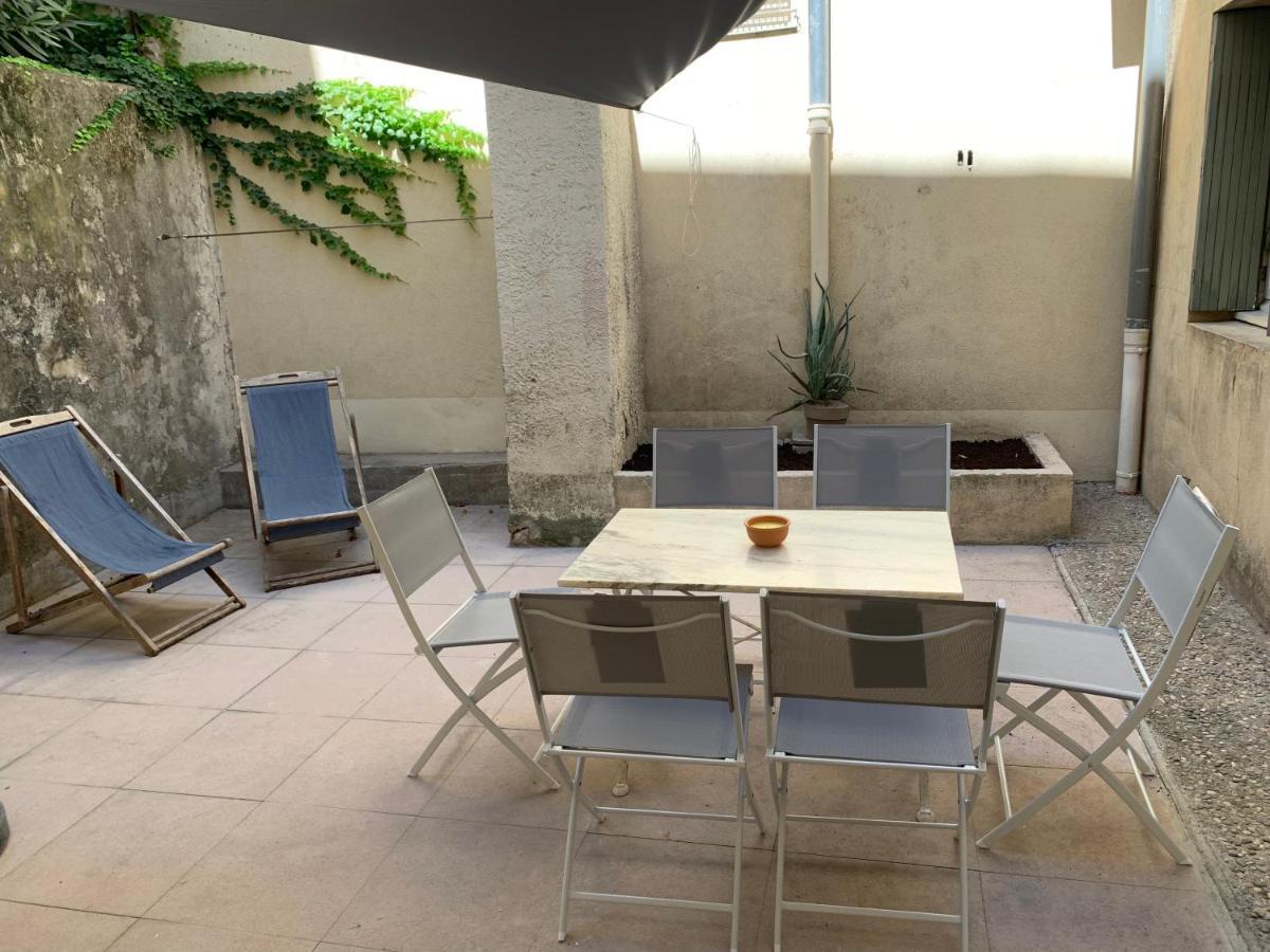 Appartement Intra Muros Avec Cour Privee Авиньон Екстериор снимка